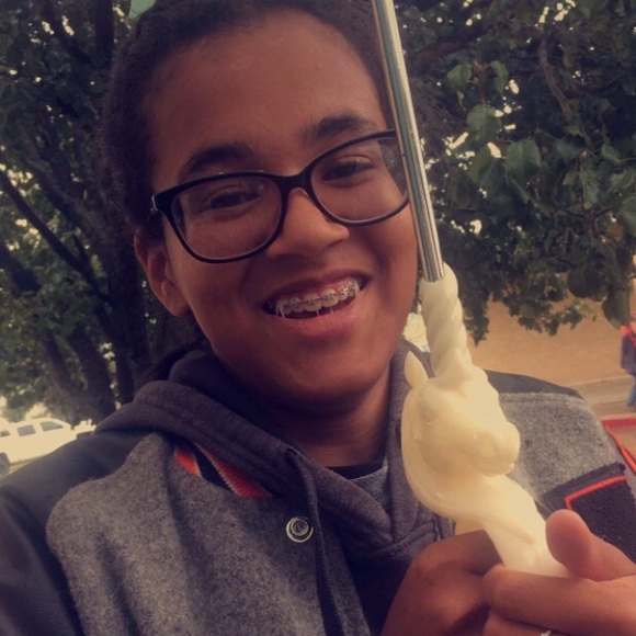 Meet your Posher, Martha - Picture 1 of 1